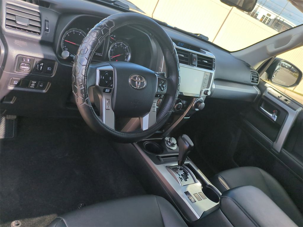 2022 Toyota 4Runner TRD Sport 2