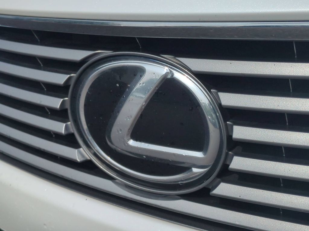 Thumbnail: 2014 Lexus ES - 7