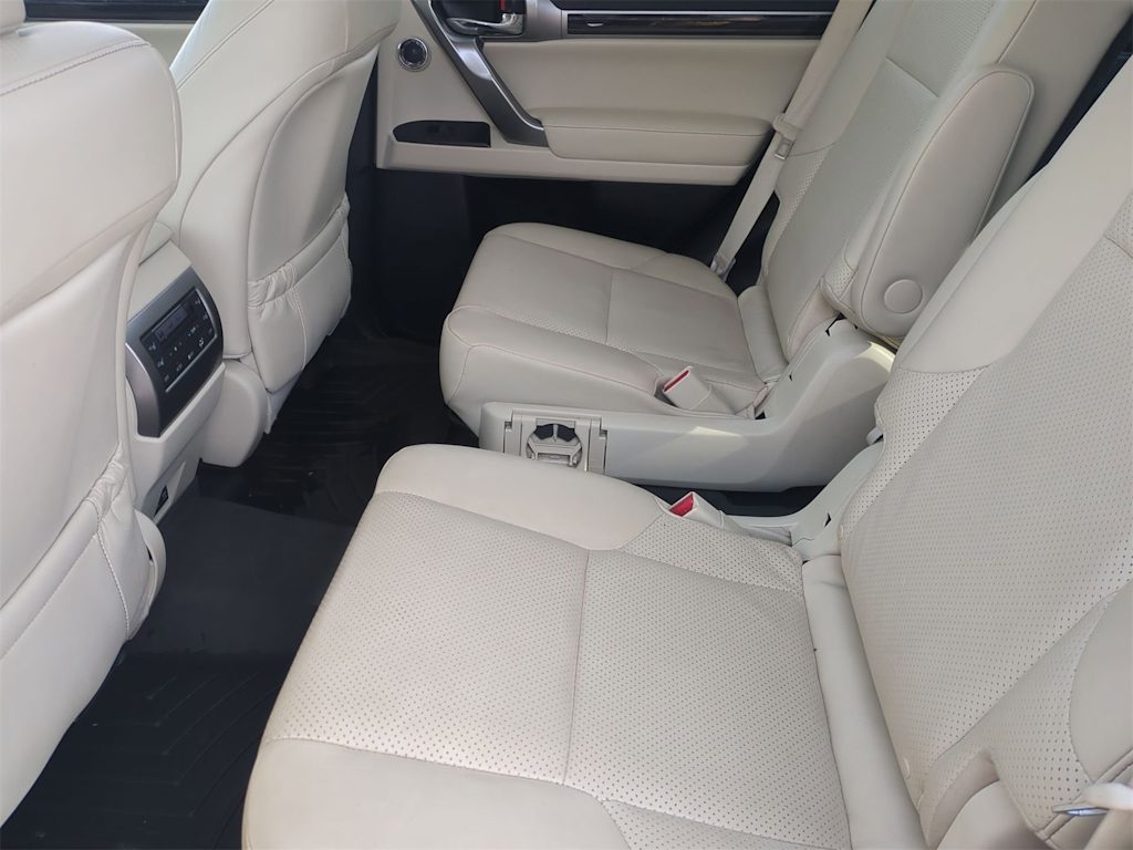 Thumbnail: 2022 Lexus GX - 11