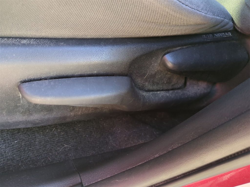 Thumbnail: 2015 Toyota RAV4 - 26