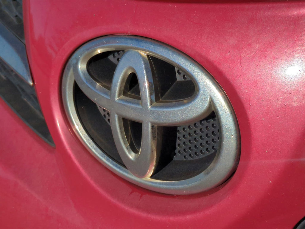 Thumbnail: 2015 Toyota RAV4 - 7