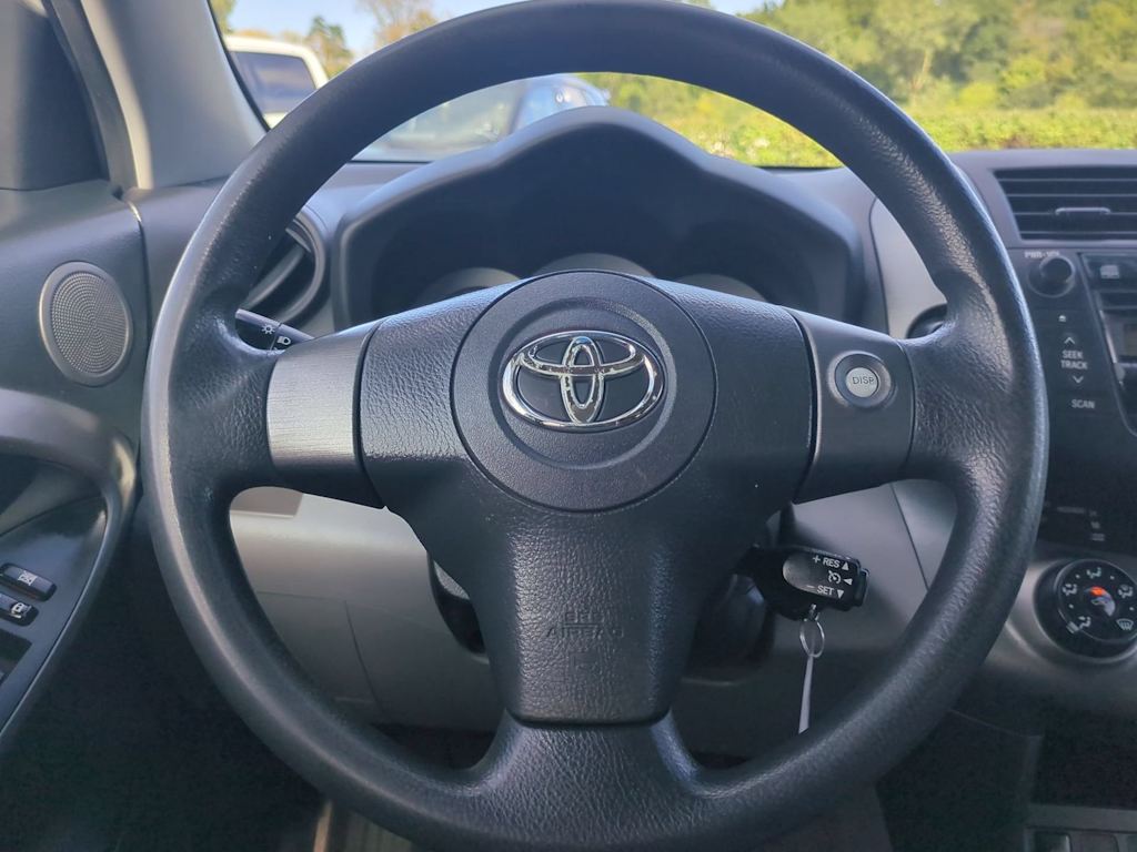 Thumbnail: 2010 Toyota RAV4 - 13