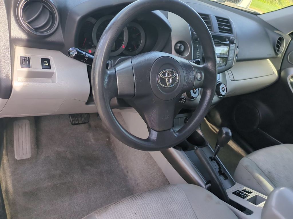 Thumbnail: 2010 Toyota RAV4 - 2