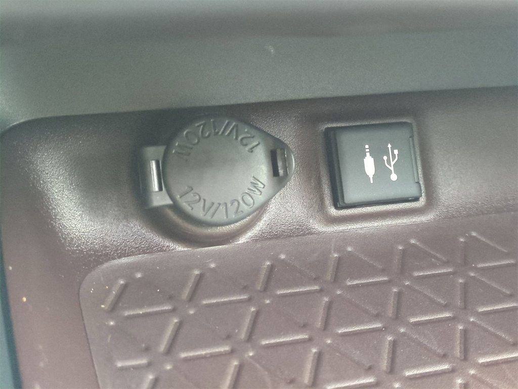 Thumbnail: 2019 Toyota RAV4 - 36