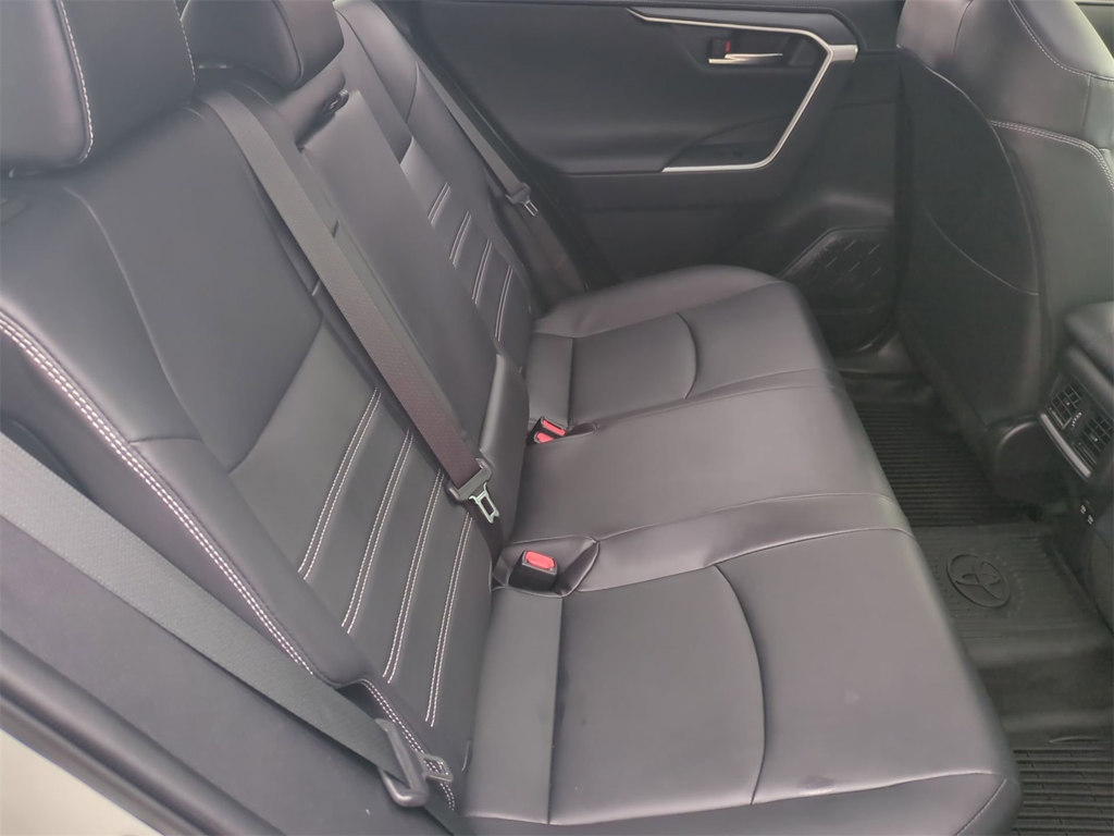 Thumbnail: 2019 Toyota RAV4 - 29