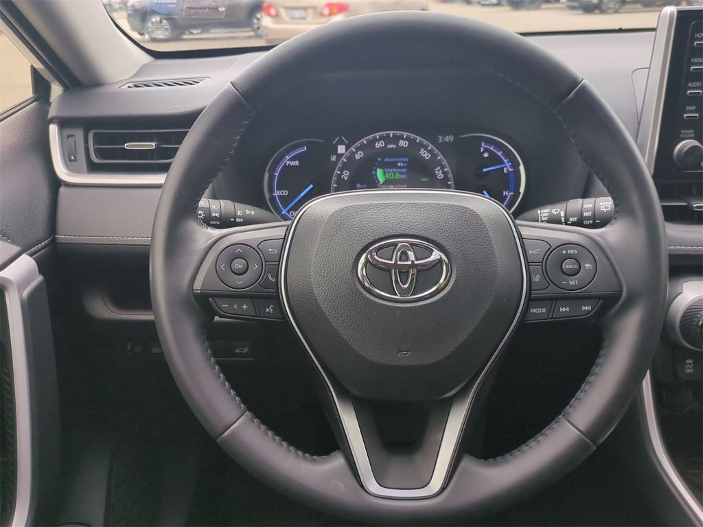 Thumbnail: 2019 Toyota RAV4 - 13