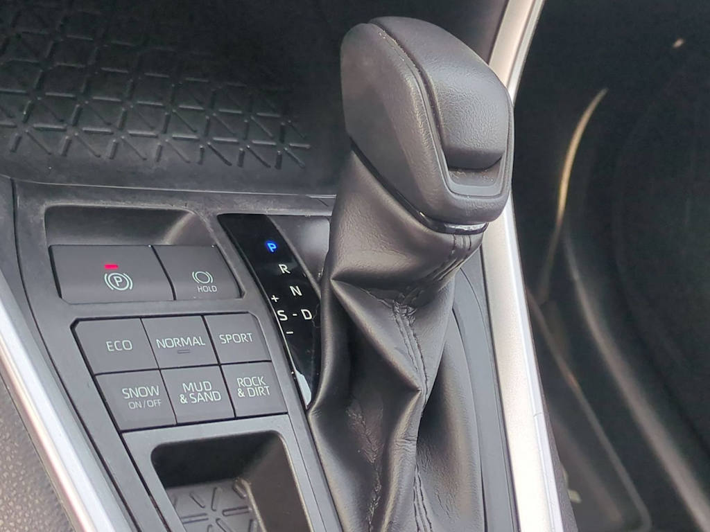Thumbnail: 2019 Toyota RAV4 - 15