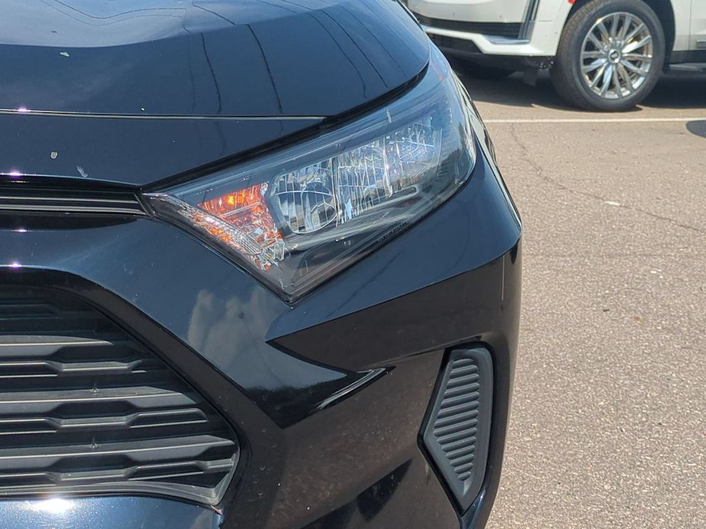 Thumbnail: 2019 Toyota RAV4 - 23