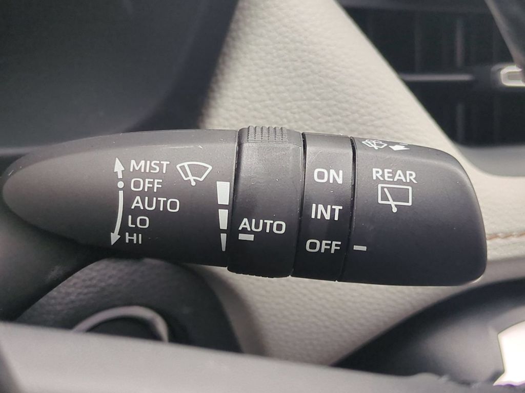Thumbnail: 2025 Toyota RAV4 - 16