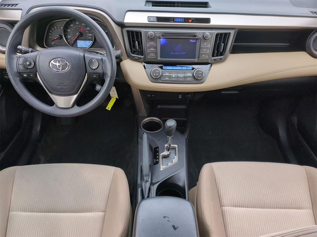 2013 Toyota RAV4 XLE 8