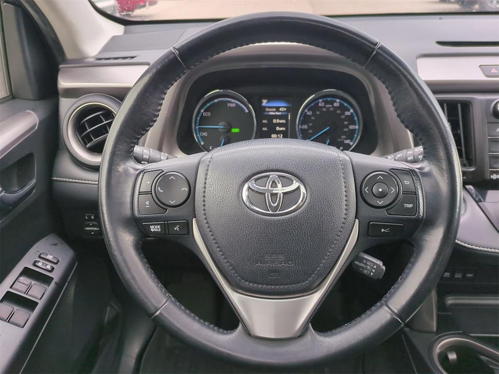 2018 Toyota RAV4 XLE 13
