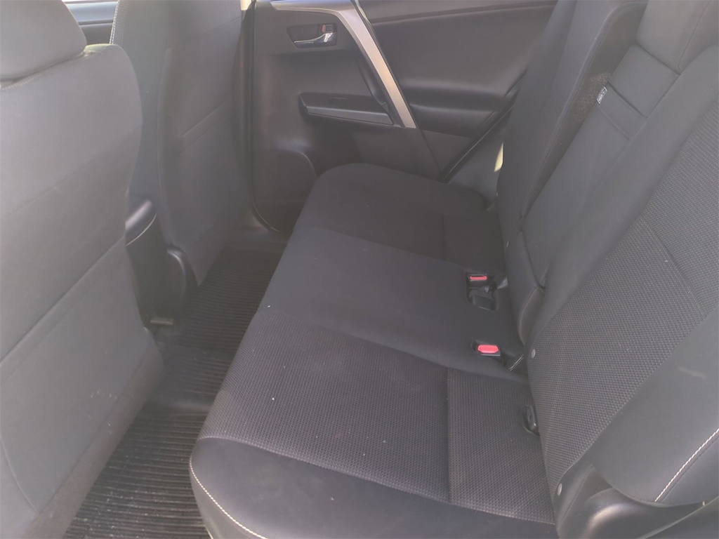 Thumbnail: 2018 Toyota RAV4 - 12