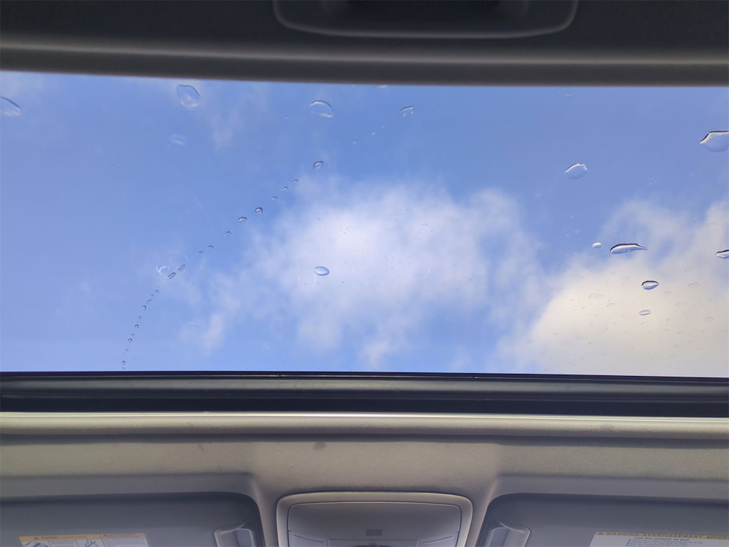 Thumbnail: 2018 Toyota RAV4 - 30