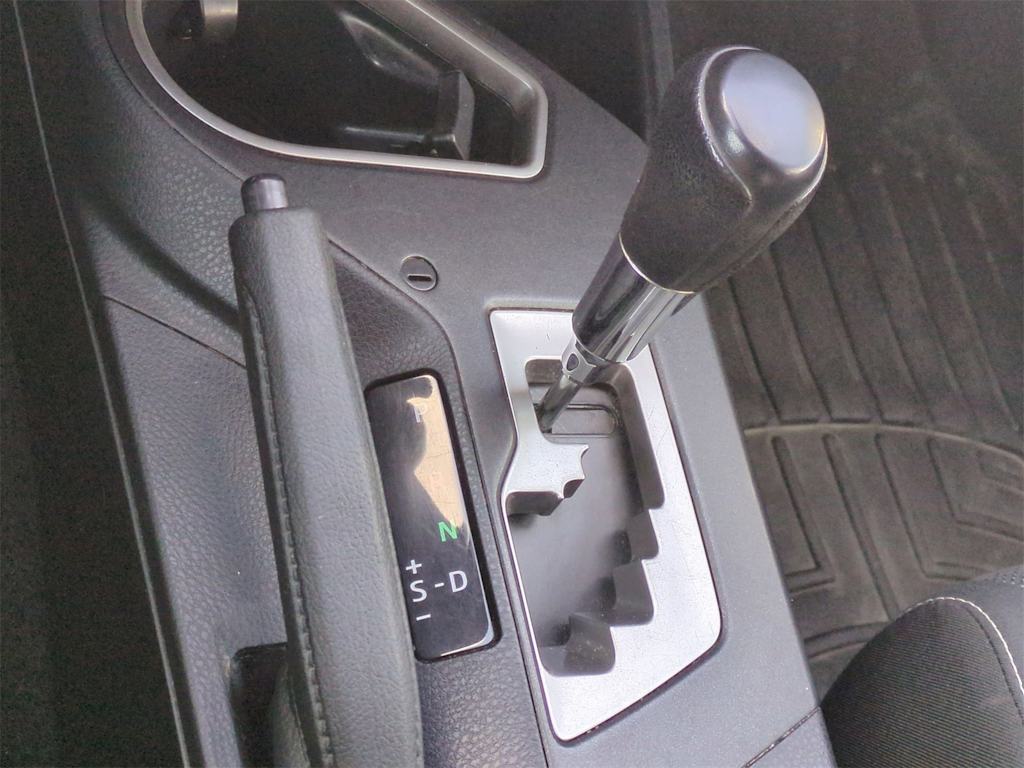 Thumbnail: 2018 Toyota RAV4 - 36