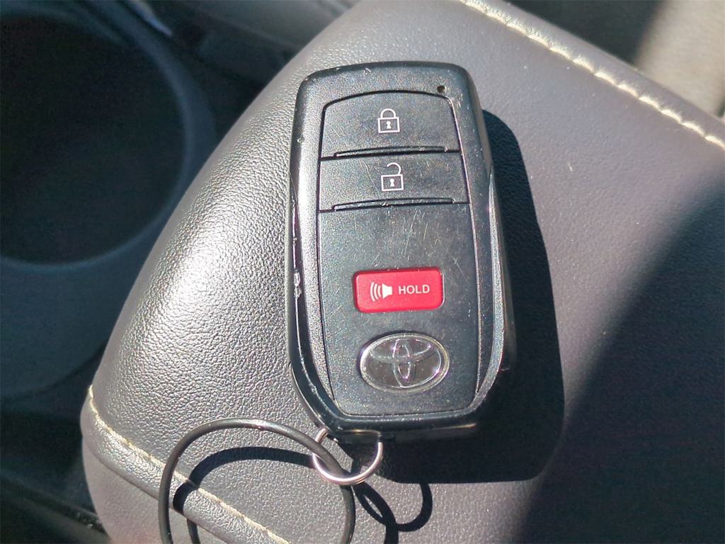 Thumbnail: 2023 Toyota Corolla - 18