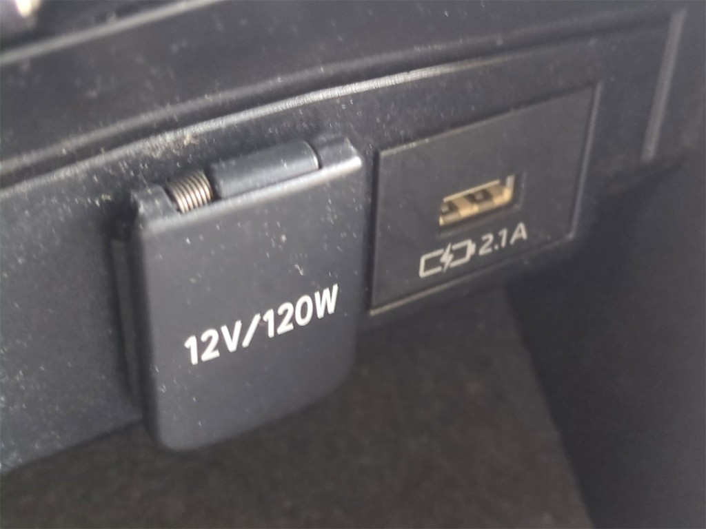 Thumbnail: 2021 Toyota Corolla - 32