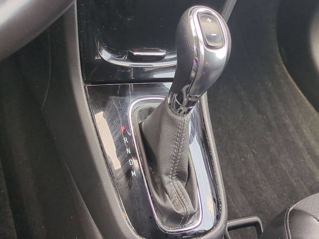 Thumbnail: 2018 Buick Encore - 15