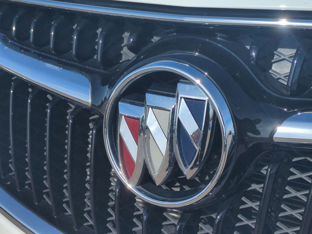 Thumbnail: 2018 Buick Encore - 7