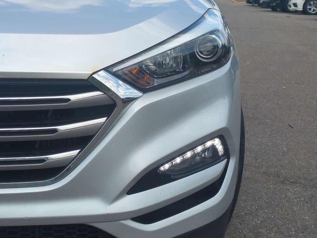 Thumbnail: 2016 Hyundai Tucson - 24