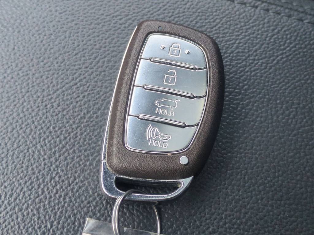 Thumbnail: 2016 Hyundai Tucson - 17
