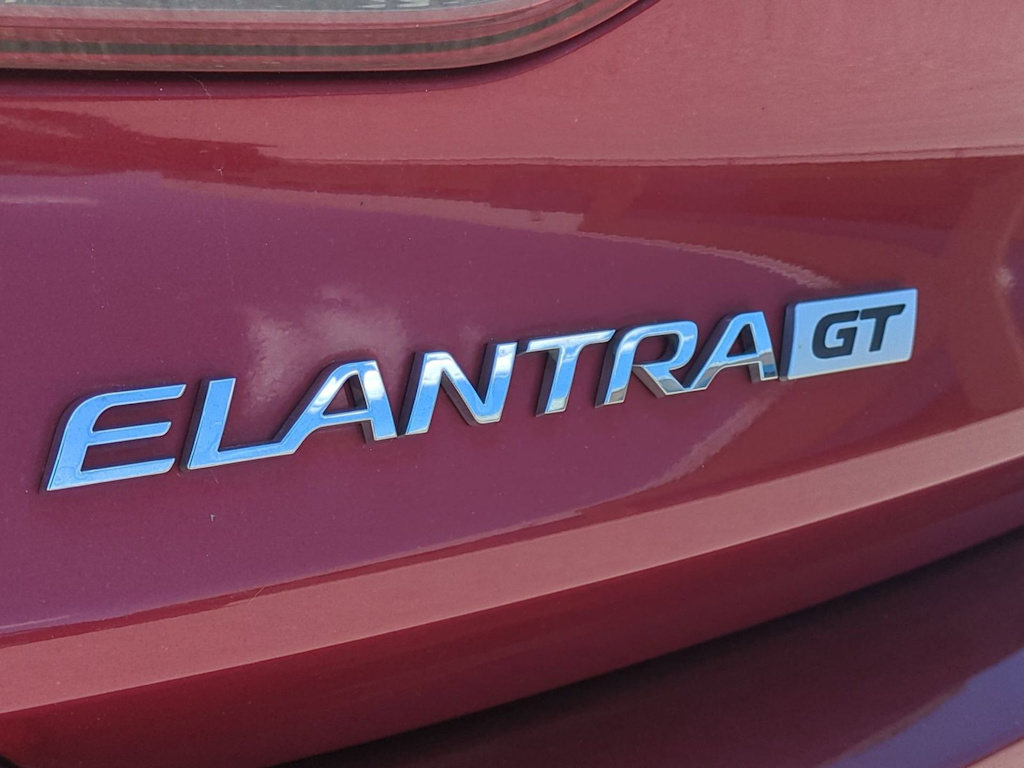 Thumbnail: 2018 Hyundai Elantra - 24