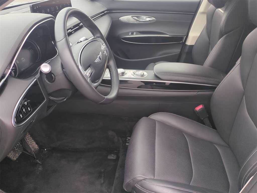 Thumbnail: 2025 Genesis GV70 - 10