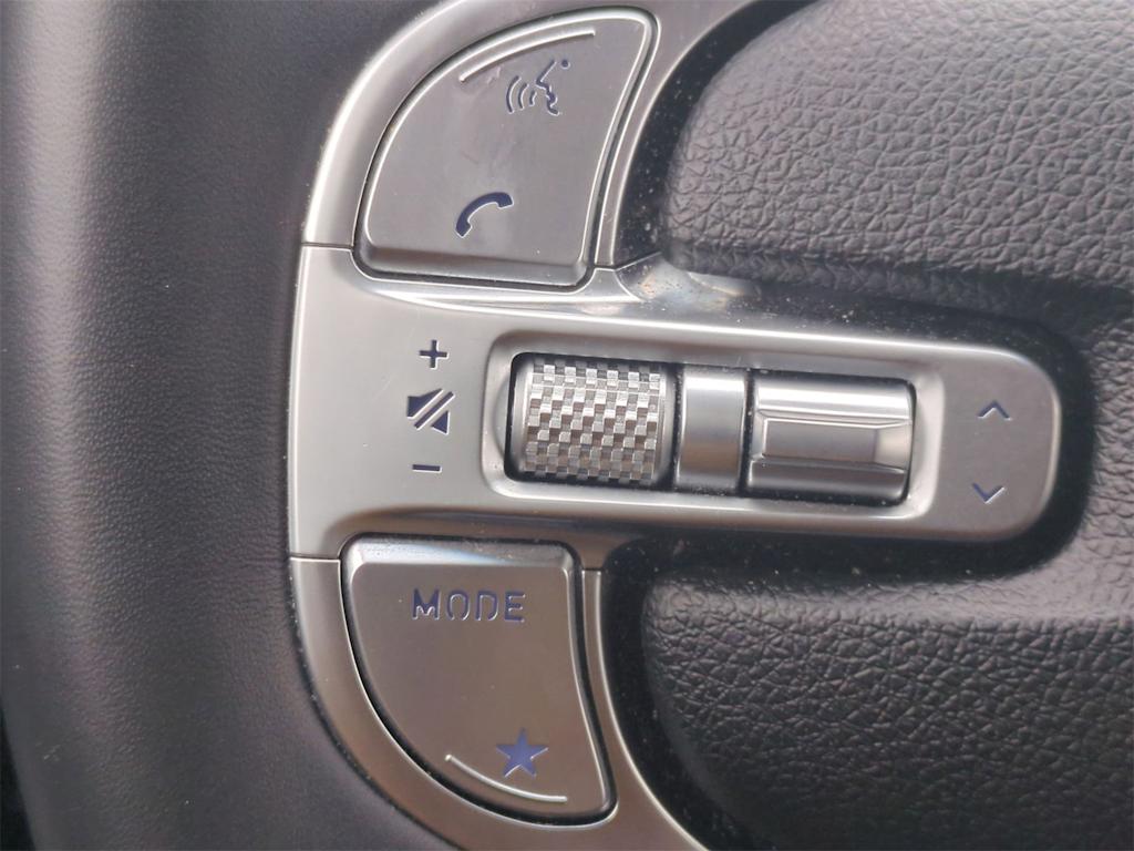 Thumbnail: 2025 Genesis GV70 - 28