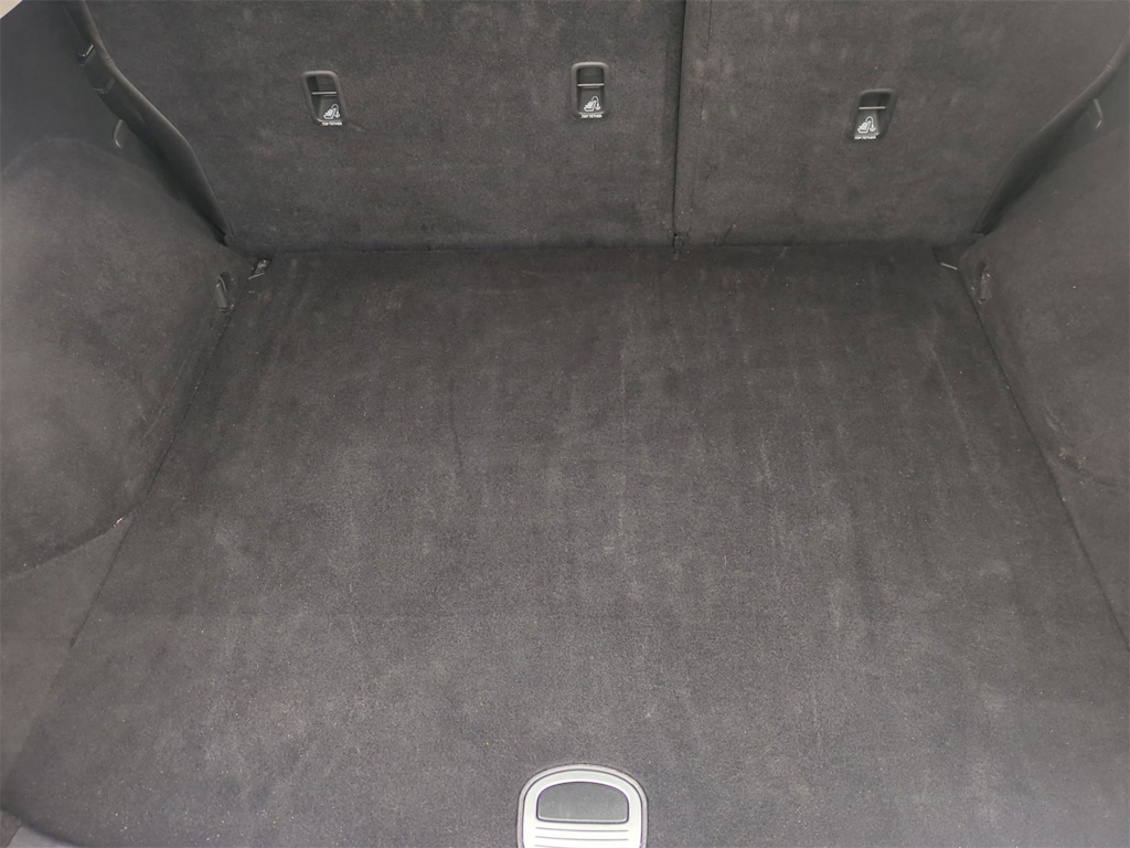 Thumbnail: 2025 Genesis GV70 - 16