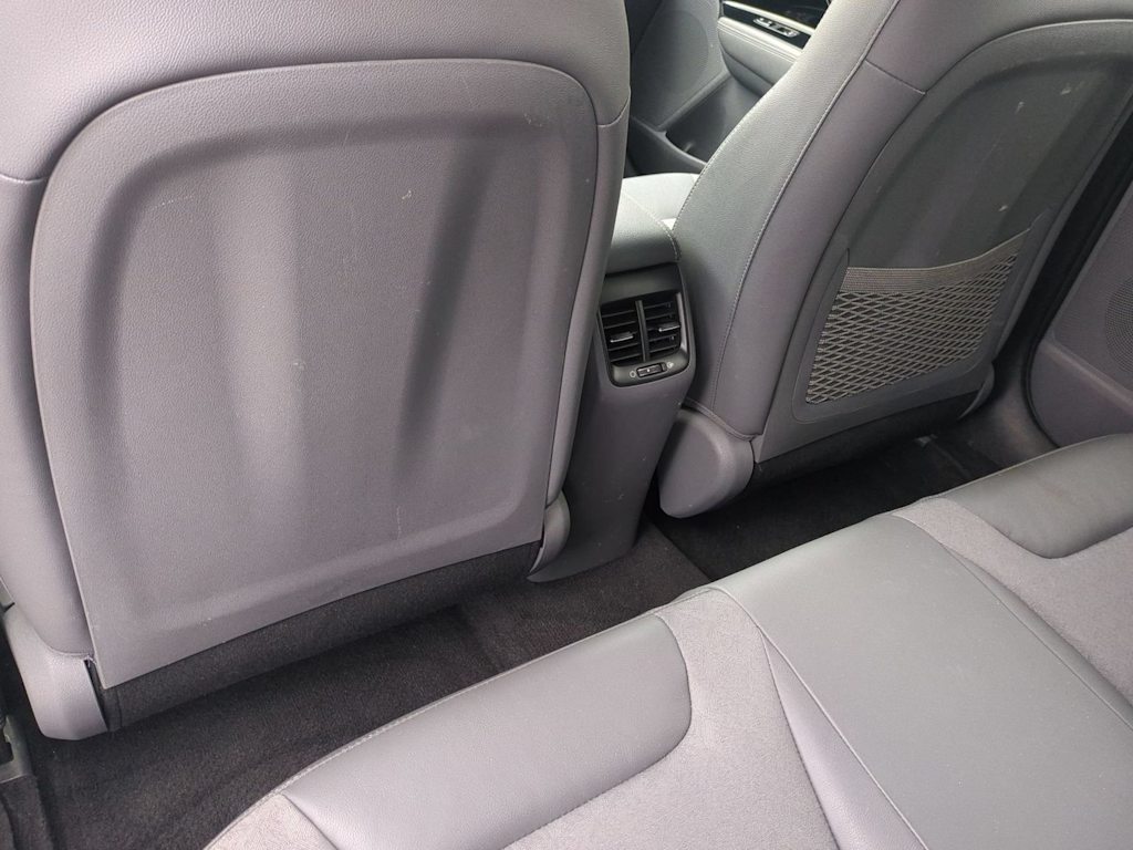 Thumbnail: 2018 Kia Niro - 26