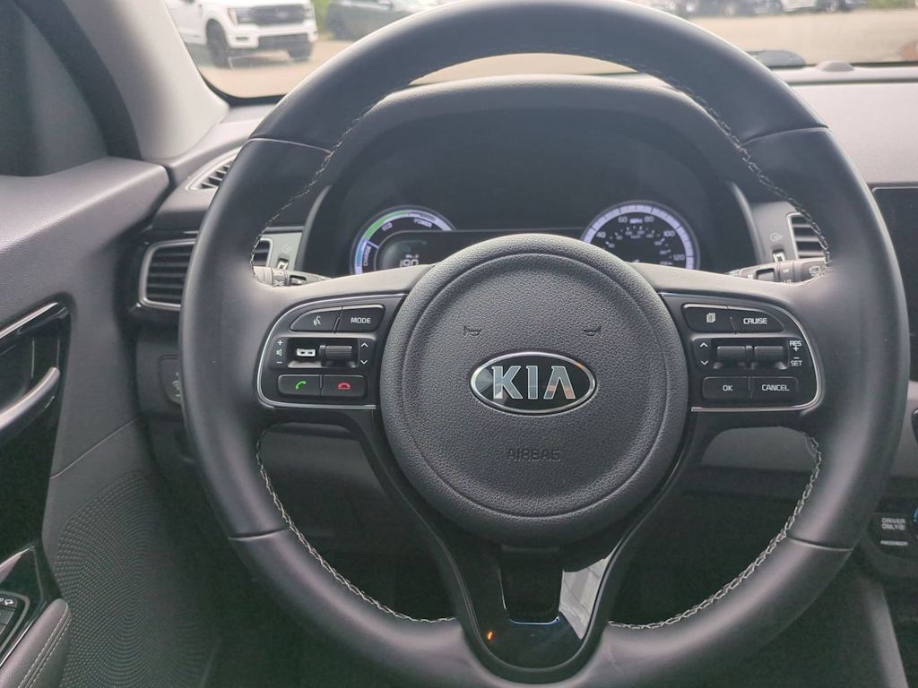 Thumbnail: 2018 Kia Niro - 13