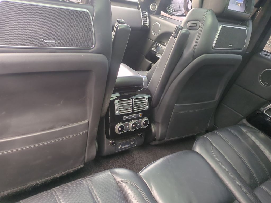 Thumbnail: 2017 Land Rover Range Rover - 26