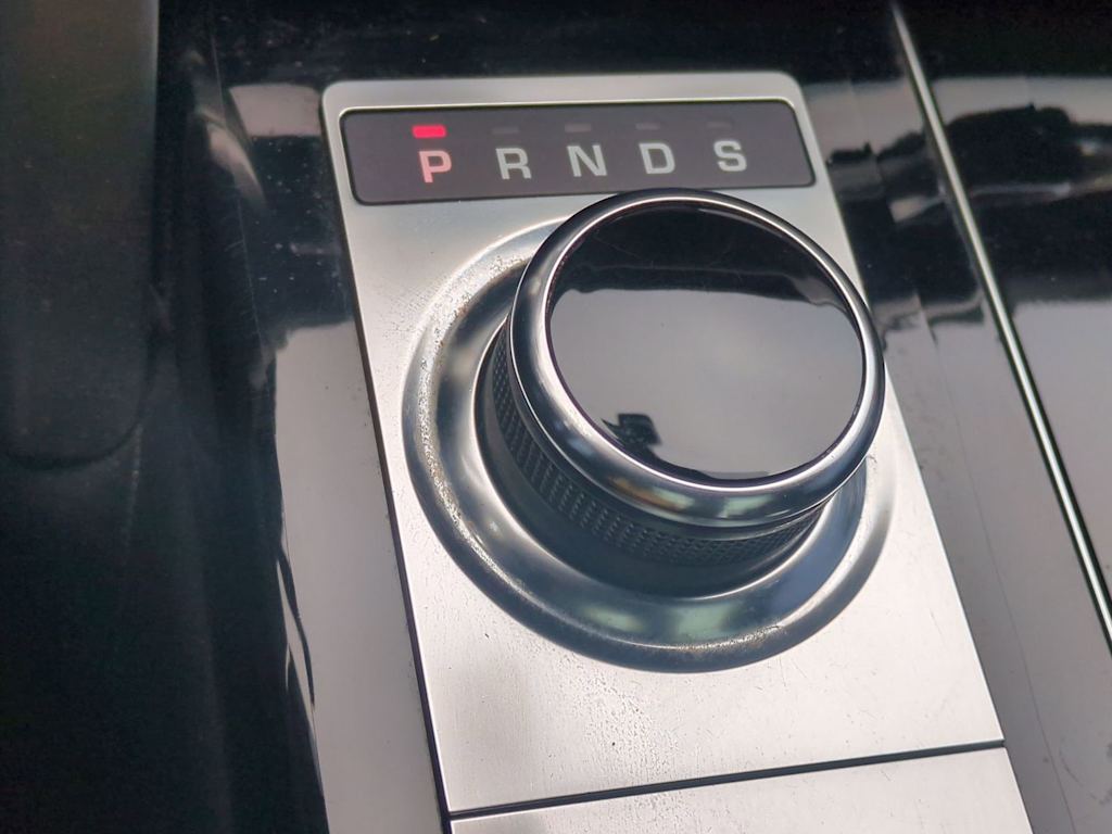 Thumbnail: 2017 Land Rover Range Rover - 36