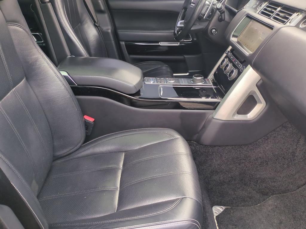 Thumbnail: 2017 Land Rover Range Rover - 11