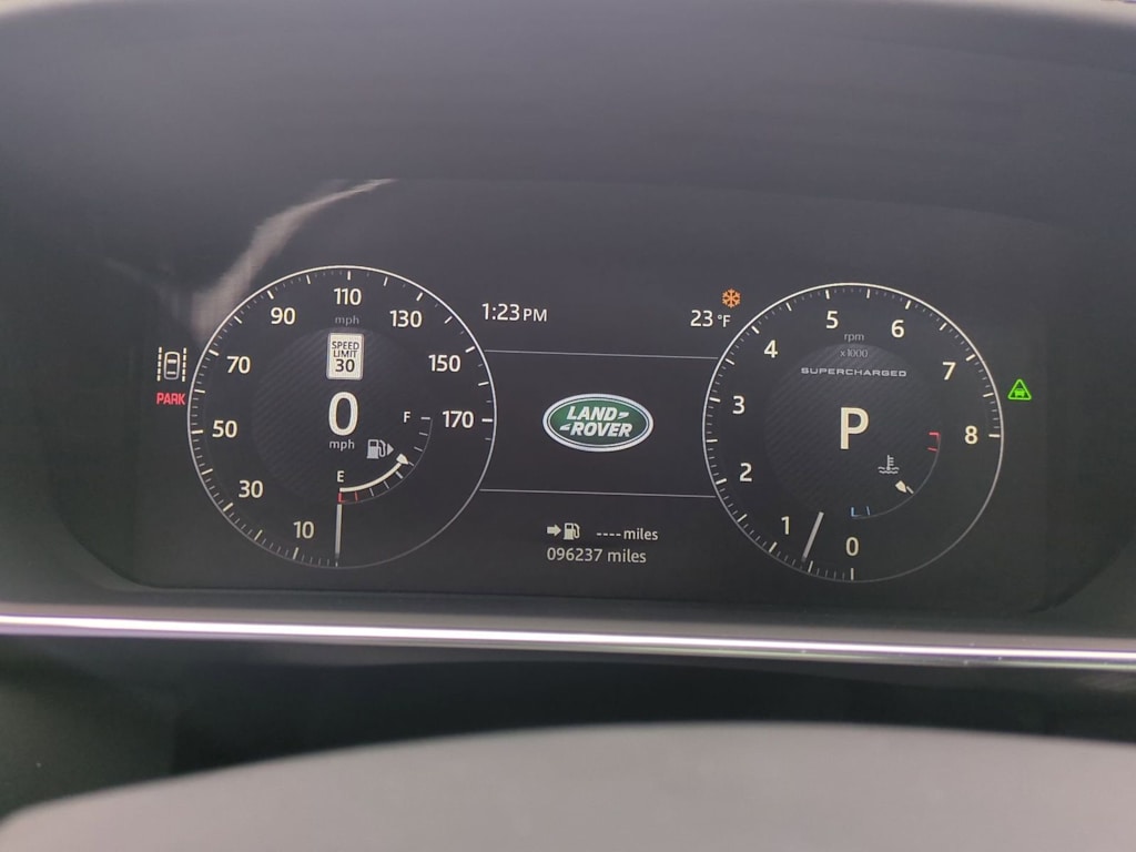 Thumbnail: 2017 Land Rover Range Rover - 37