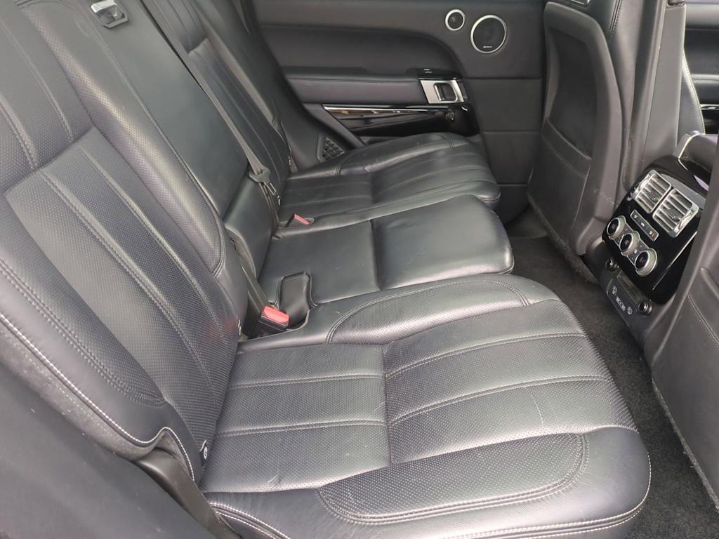 Thumbnail: 2017 Land Rover Range Rover - 28