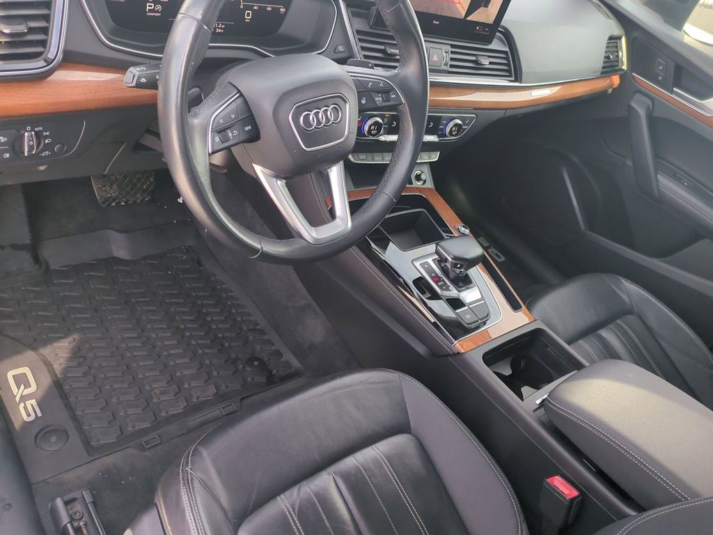 Thumbnail: 2021 Audi Q5 - 2