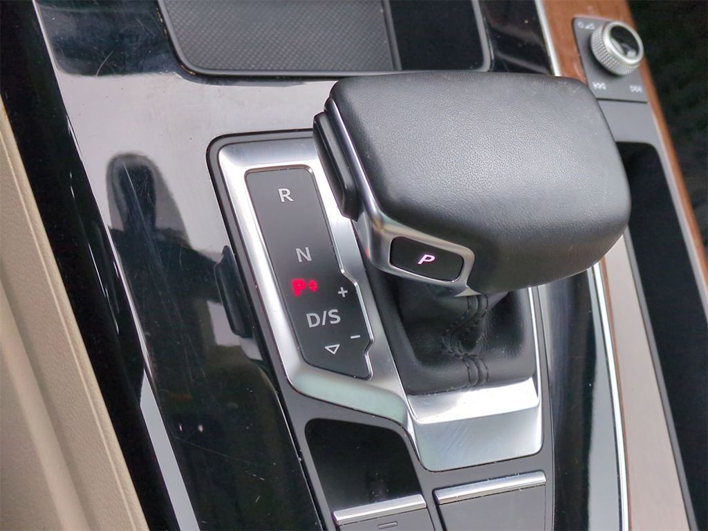 2022 Audi Q5 Premium 14