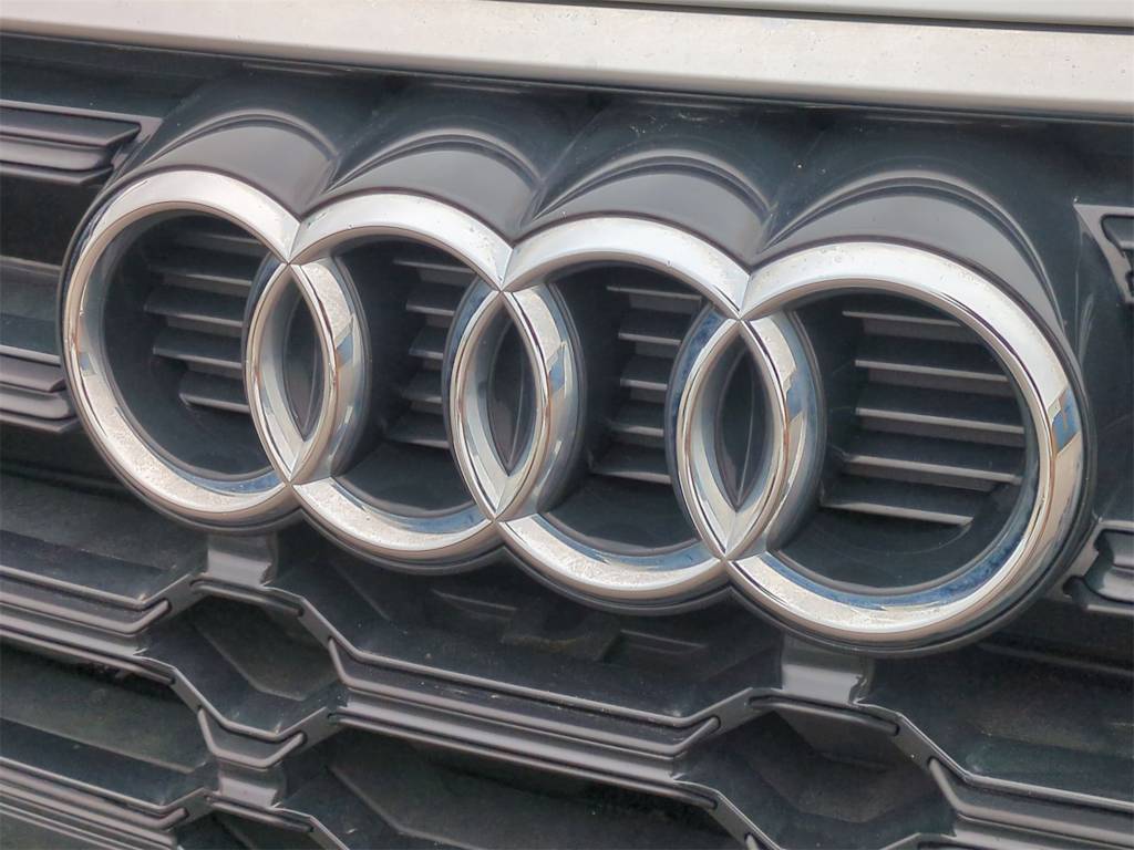 2022 Audi Q5 Premium 25