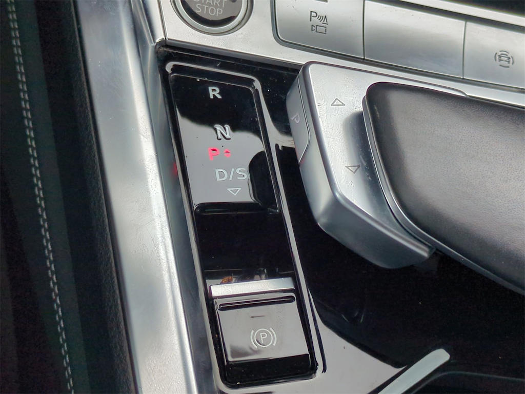 Thumbnail: 2022 Audi e-tron - 35