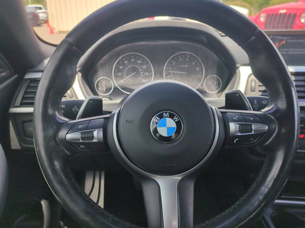 Thumbnail: 2014 BMW 4 Series - 9