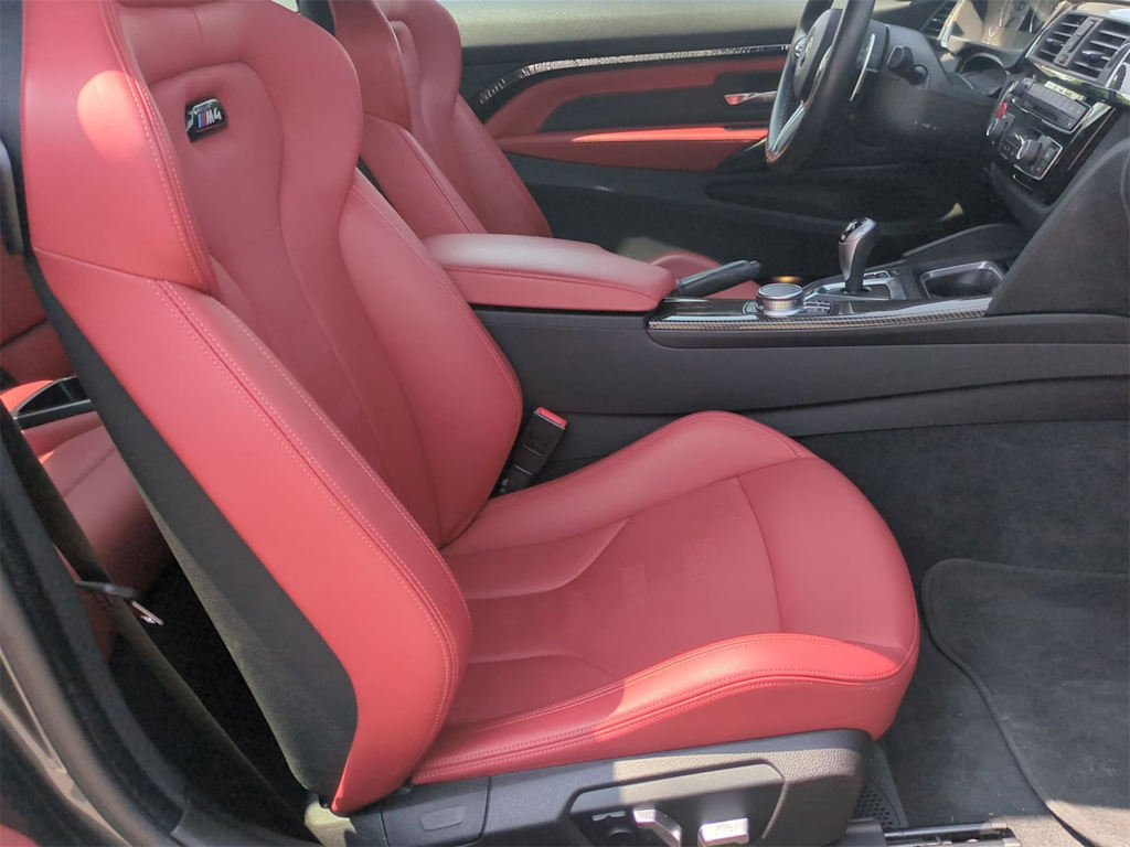 Thumbnail: 2020 BMW M4 - 10