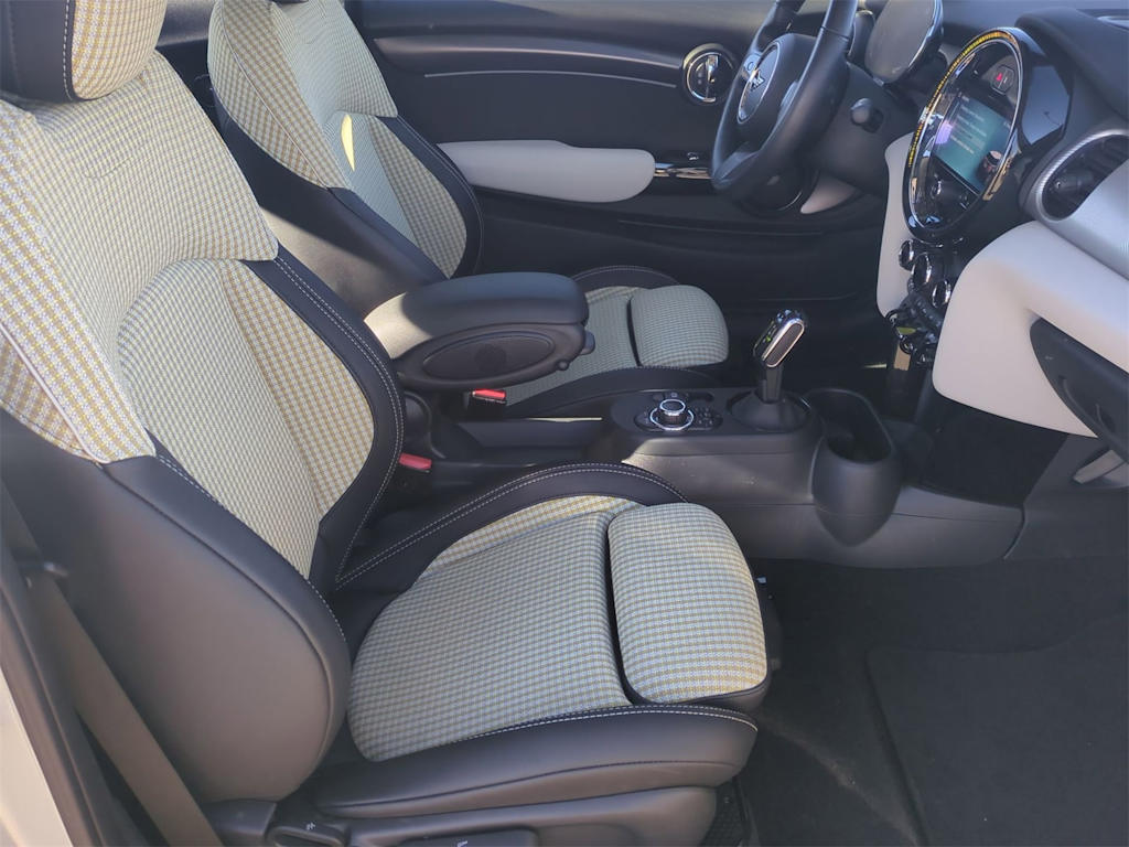 Thumbnail: 2023 MINI Cooper - 11