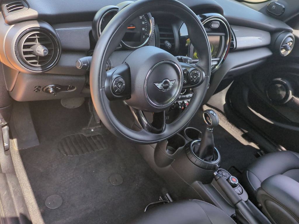 Thumbnail: 2015 MINI Cooper - 2