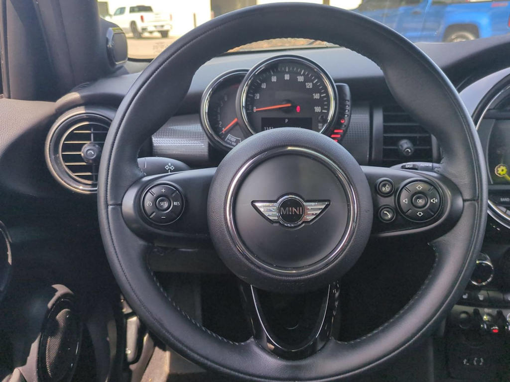Thumbnail: 2015 MINI Cooper - 13