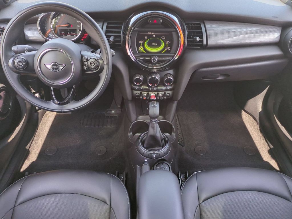 Thumbnail: 2015 MINI Cooper - 9
