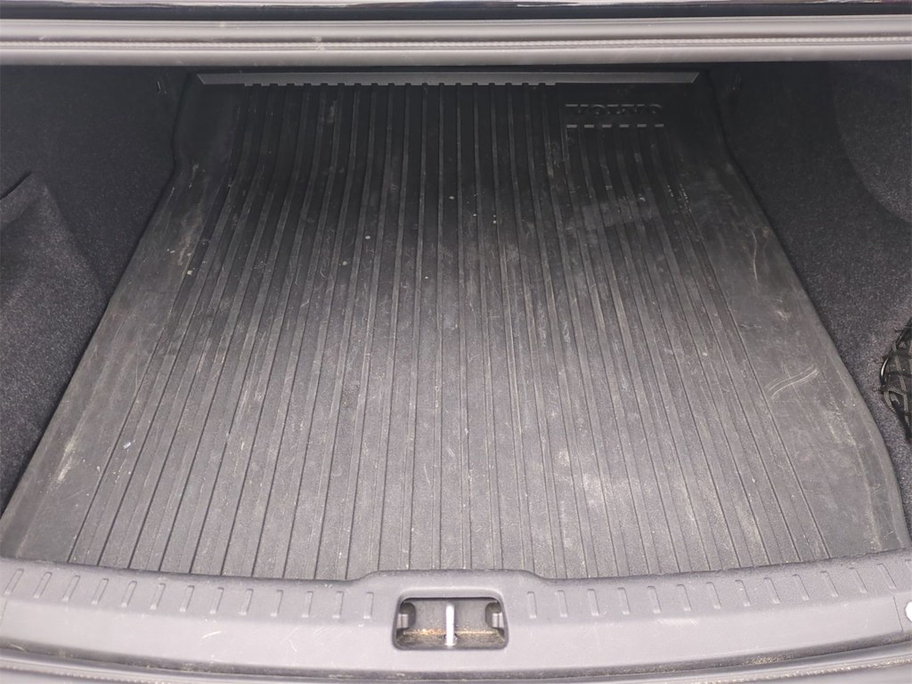 Thumbnail: 2017 Volvo S90 - 16