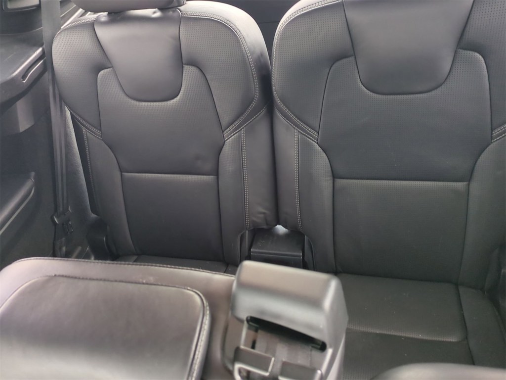 Thumbnail: 2016 Volvo XC90 - 11