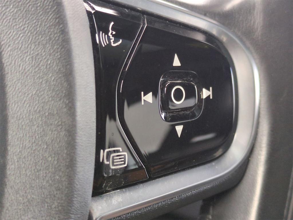 Thumbnail: 2016 Volvo XC90 - 31