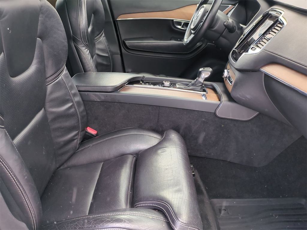 Thumbnail: 2016 Volvo XC90 - 29