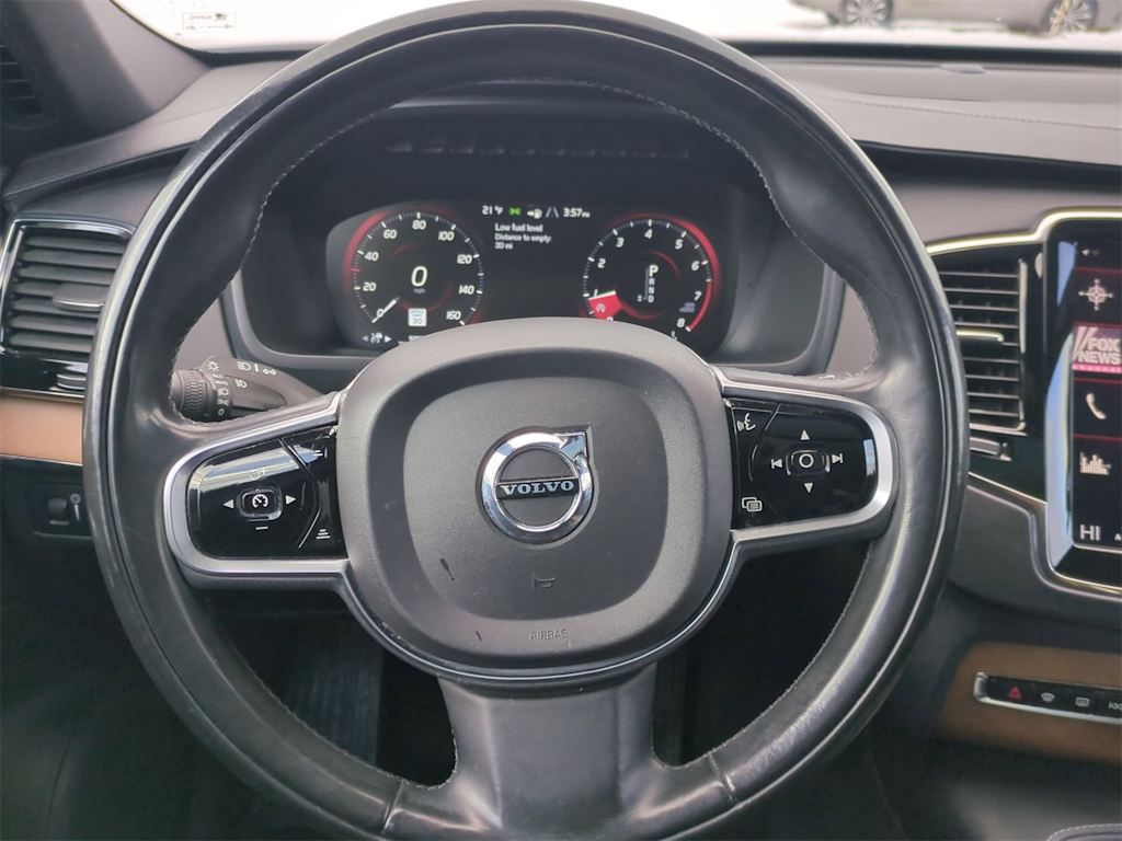 Thumbnail: 2016 Volvo XC90 - 13